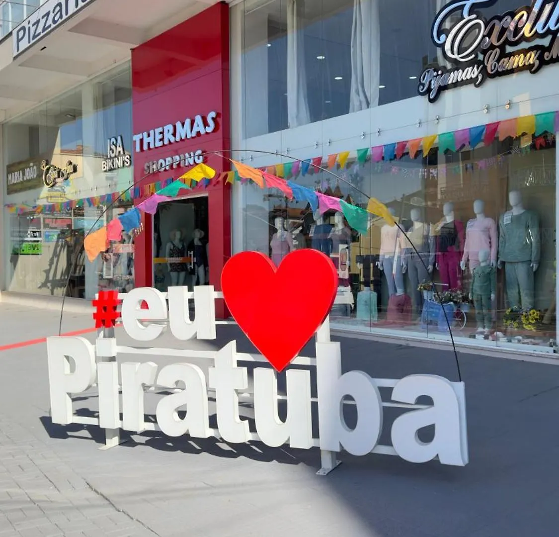 Apto Alamanda - 2 Quartos - Apto Aconchegante, Confortavel E De Frente Para Avenida Principal! Piratuba 0*,  Brasile